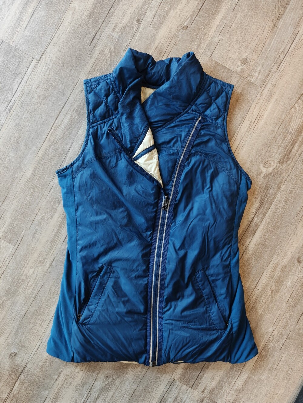 Lululemon What The Fluff Vest Limitless Blue Size 6 Great Condition
